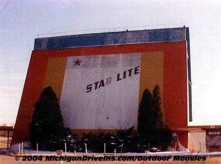 Starlite Drive-In Theatre - Starlite Drive-In 1987 Courtesy Darryl Burgess-Outdoor Moovies (newer photo)